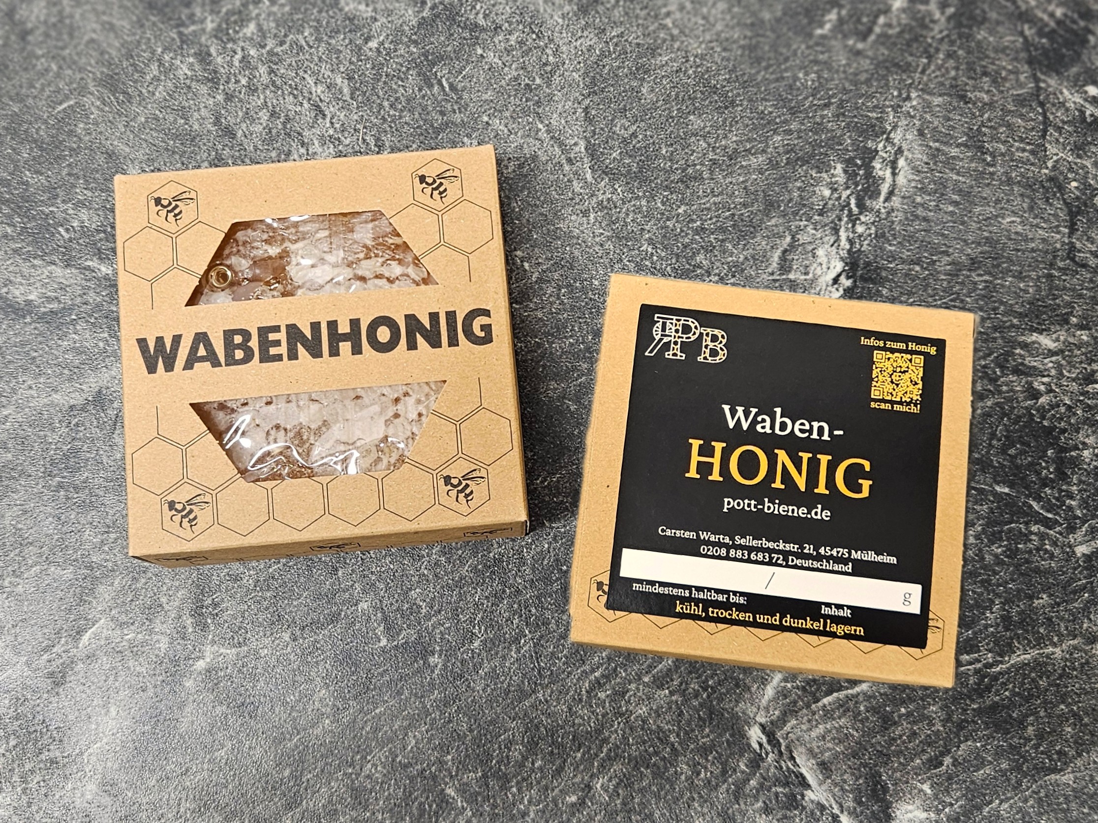 Wabenhonig als Set mit zwei 250-Gramm-Gläsern